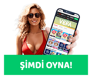 Mobil oyun arayüzü tutan kadın kullanıcı ve dikkat çeken tanıtım butonu